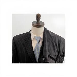 HUGO BOSS MENS SUIT 40S 32x28 BROWN WITH PINSTRIPES 100% WOOL GREAT CONDITION!